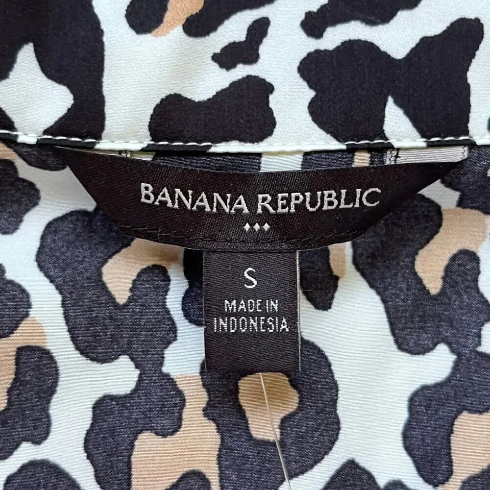 Banana Republic Women's Cheetah Print Pajama Top Size S. NEW